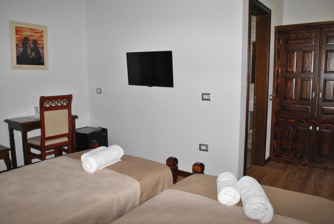 Hotel Kastro Gjirokastër Екстериор снимка