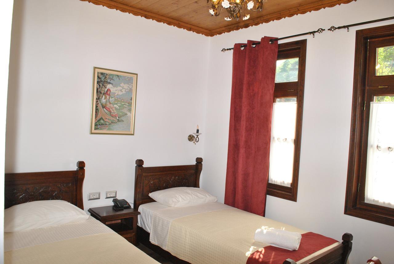 Hotel Kastro Gjirokastër Екстериор снимка