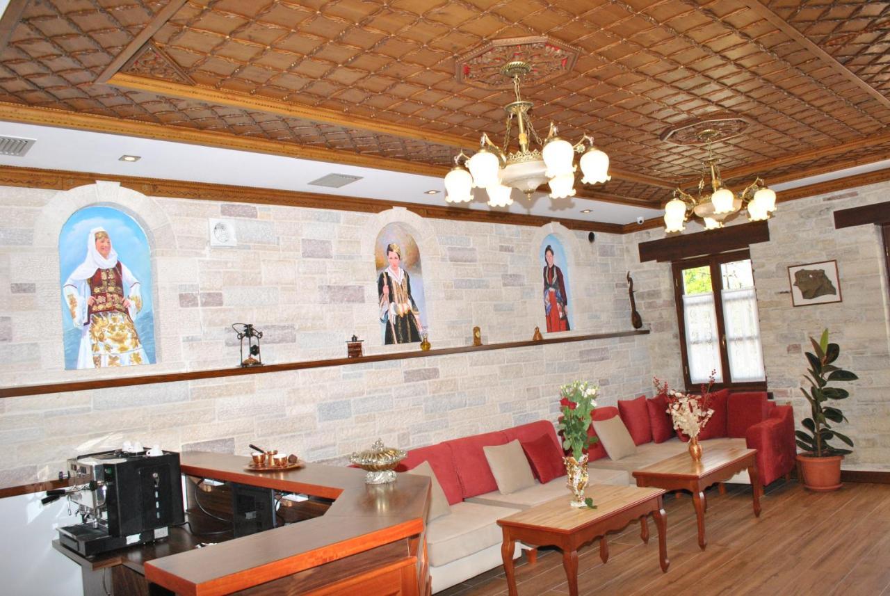 Hotel Kastro Gjirokastër Екстериор снимка
